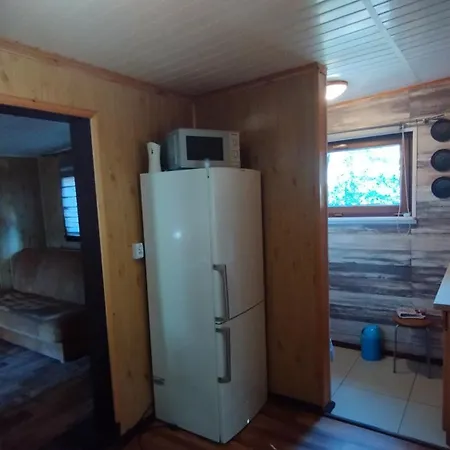 Holiday home Letniskowy Nad Jeziorem Wielkie Parteczyny Tereszewo